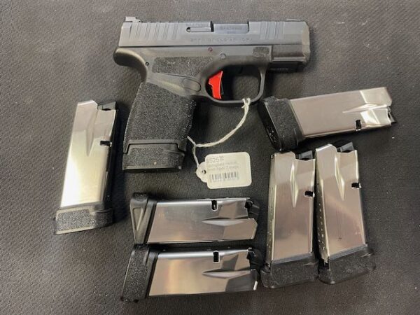 Springfield Armory HELLCAT® 3″ MICRO-COMPACT 9MM USED 7 MAGS